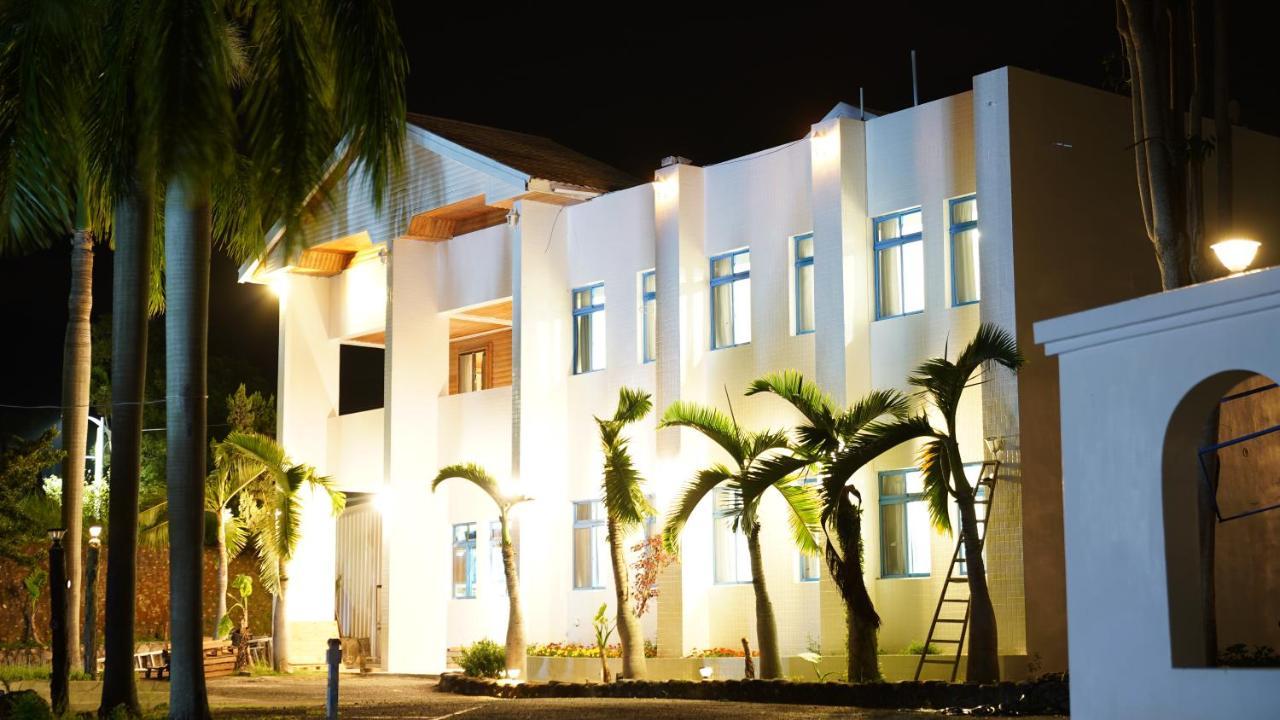 Super White Taitung Exterior photo